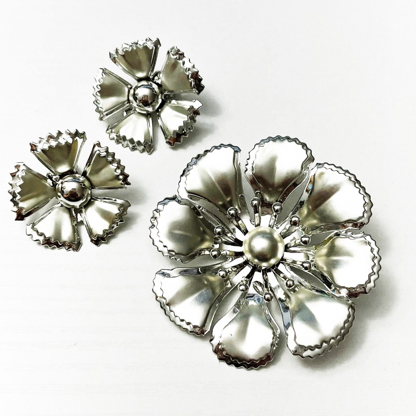 Vintage Silver Tin Pansy Flower Brooch  Earring Set